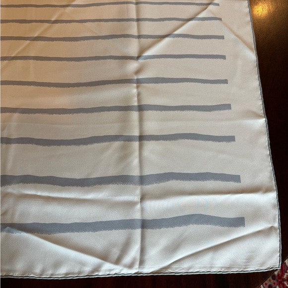 Hermès Silk Scarf - Grey Lines - Picture 3 of 7